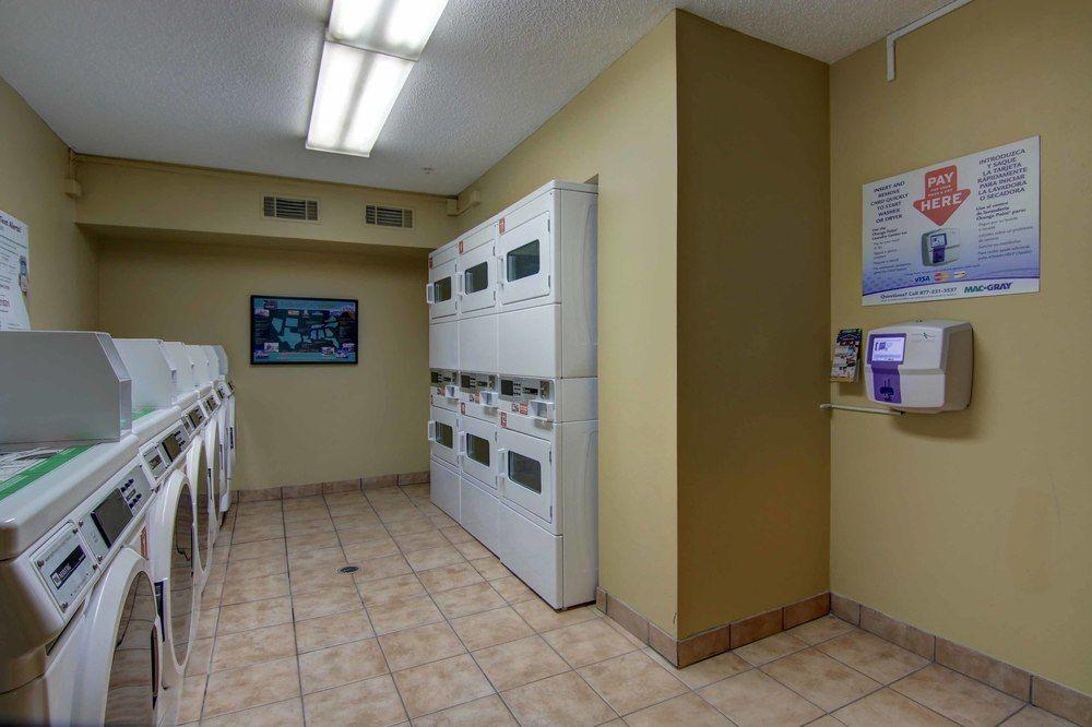 Intown Suites Extended Stay Marietta Ga - Town Center Kennesaw Buitenkant foto