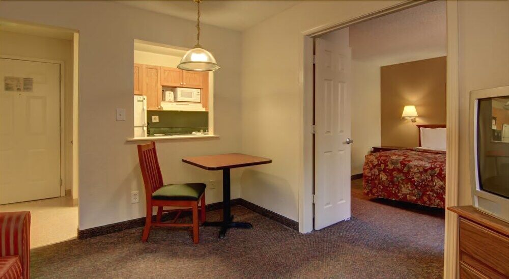 Intown Suites Extended Stay Marietta Ga - Town Center Kennesaw Buitenkant foto